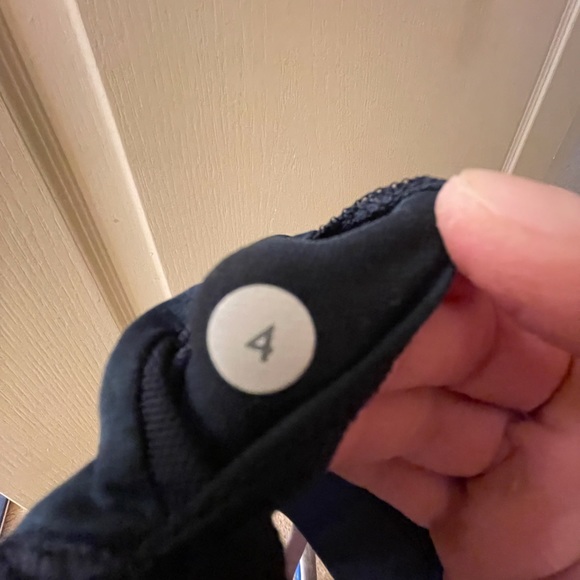 😍😍lululemon sports bra 😍😍 - Picture 5 of 5